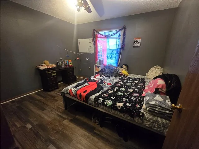 $179,900 | 701 East Grandriver Street, Clinton, MO 64735