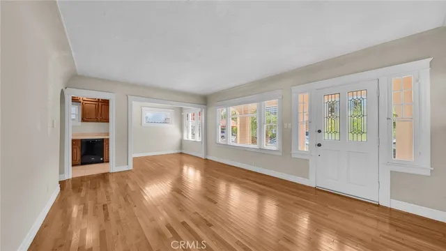 $3,200 | 107 Prospect Avenue, Long Beach, CA 90803