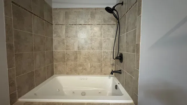 $544,000 | 6848 Troy Lane North, Maple Grove, MN 55311