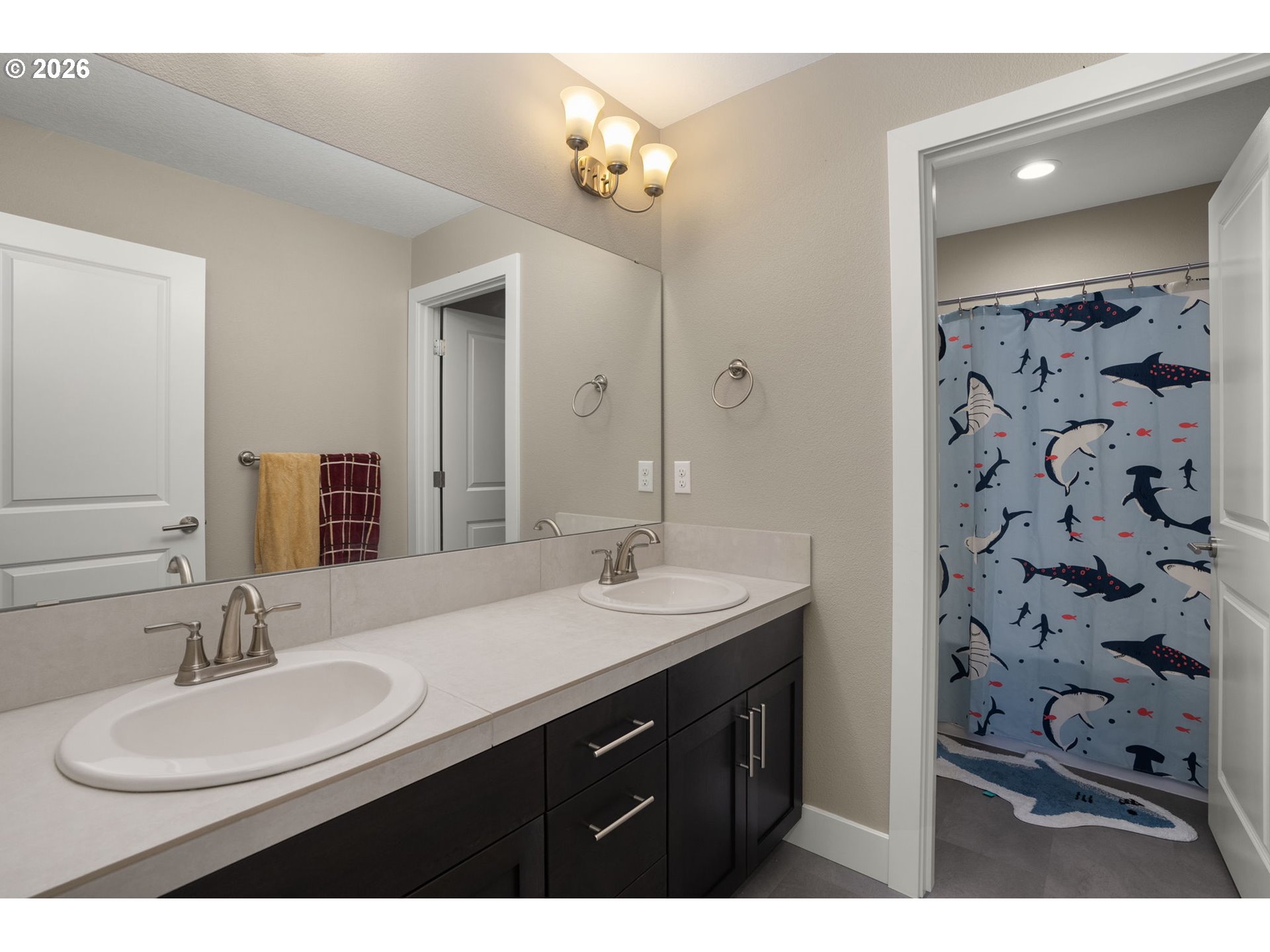 15144 Southwest Deepbrook Lane Portland, OR 97224 - Photo 20 of 41 Bathroom