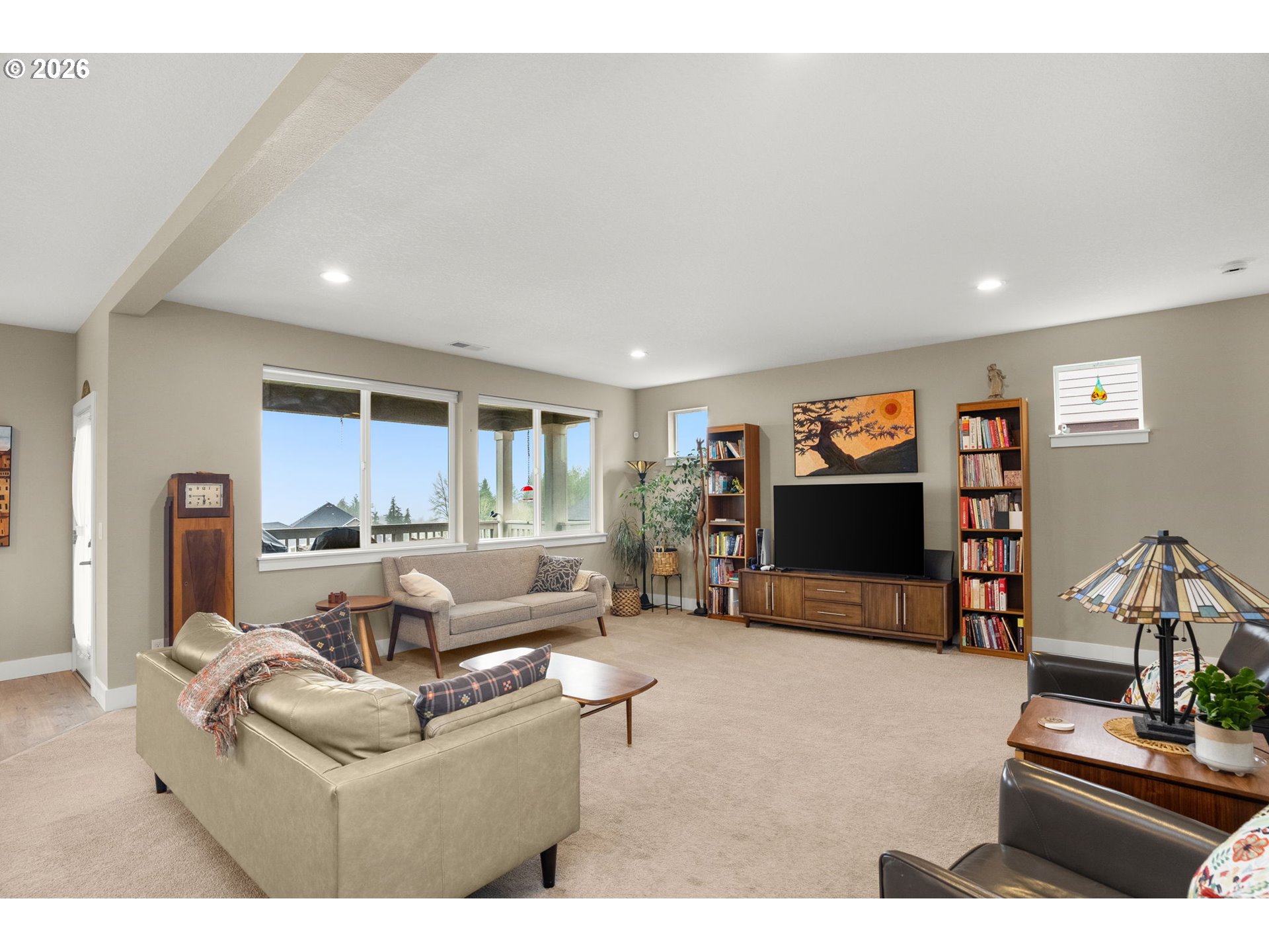 15144 Southwest Deepbrook Lane Portland, OR 97224 - Photo 3 of 41 Living Room