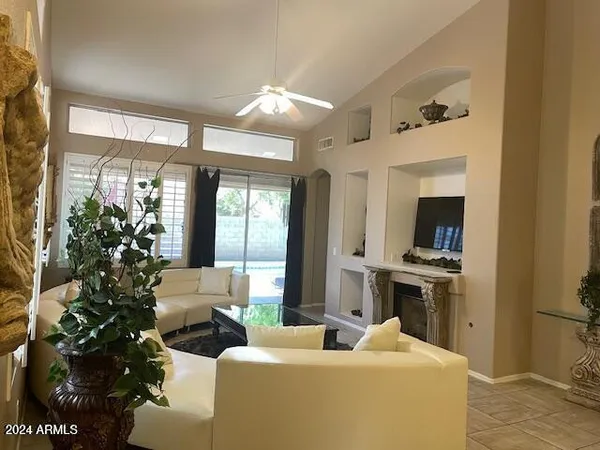 $3,400 | 20404 North 70th Drive, Glendale, AZ 85308