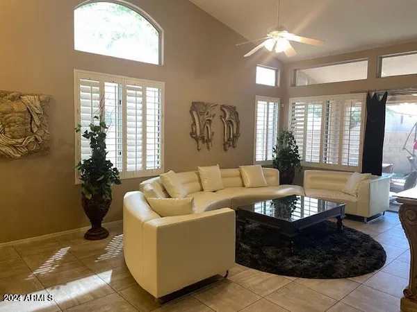 $3,400 | 20404 North 70th Drive, Glendale, AZ 85308