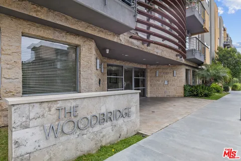 $865,000 | 4180 Fair Avenue, Unit PH 5, North Hollywood, CA 91602