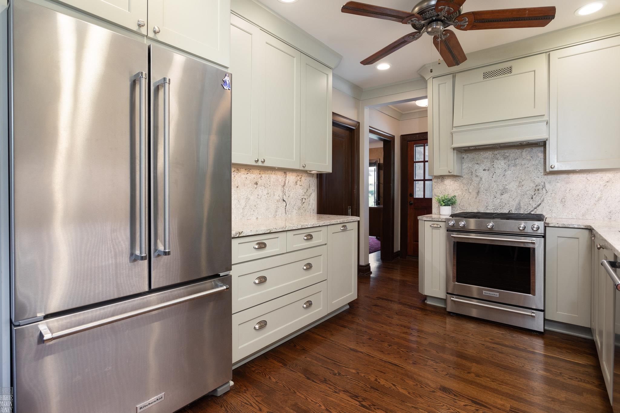 859 Westchester Road Grosse Pointe Park, MI 48230 - Photo 8 of 48