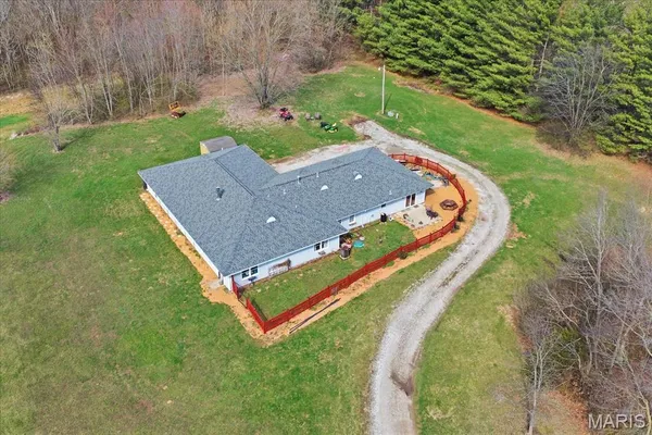 $500,000 | 4157 Wetzler Road, Fults, IL 62244