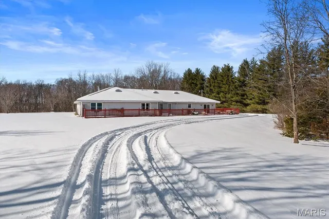 $500,000 | 4157 Wetzler Road, Fults, IL 62244