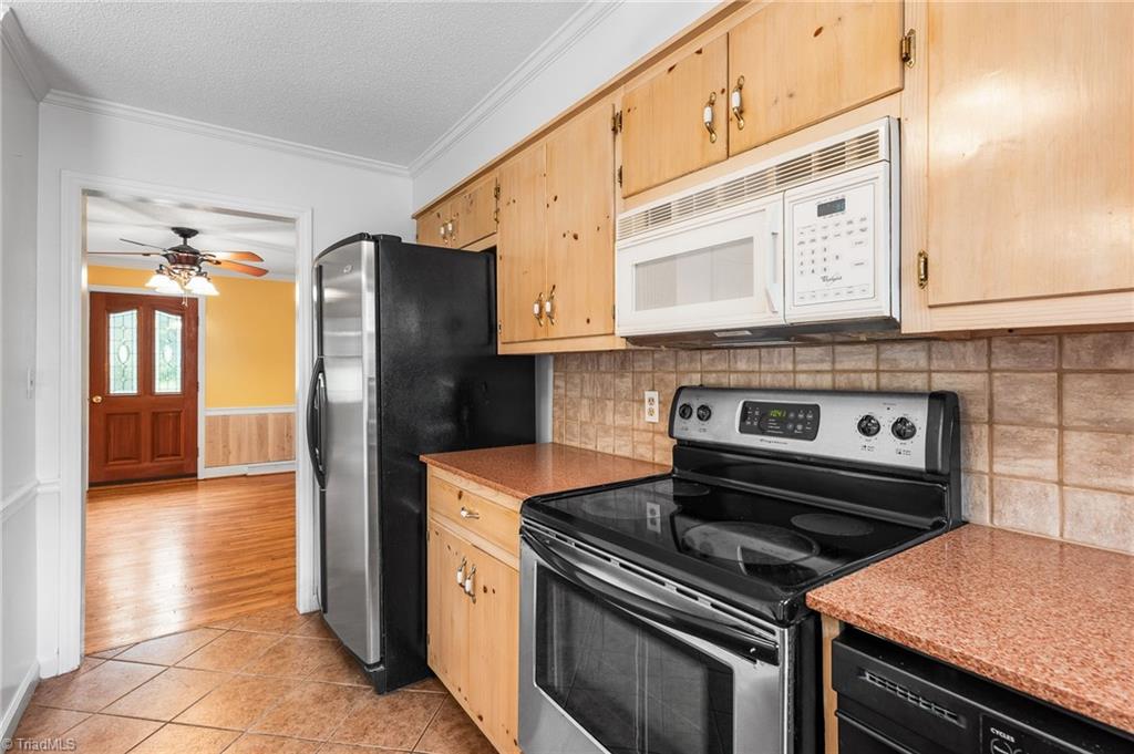 3354 Meredith Country Road Asheboro, NC 27205 - Photo 11 of 41 Gallery Image 11