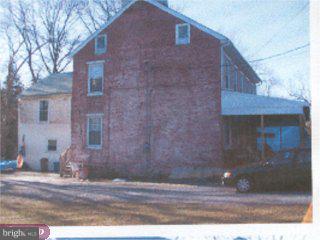 900 Leiszs Bridge Road Reading, PA 19605 - Photo 3 of 5