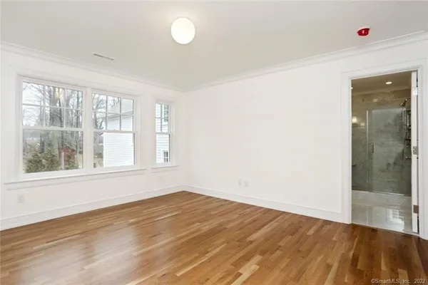 $8,950 | 50 Oak Street, New Canaan, CT 06840