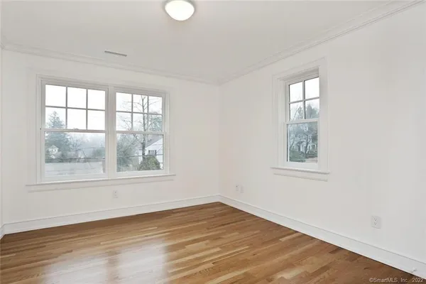 $8,950 | 50 Oak Street, New Canaan, CT 06840