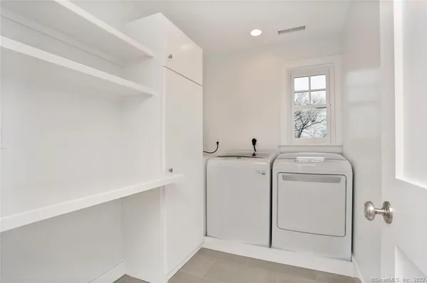 $8,950 | 50 Oak Street, New Canaan, CT 06840