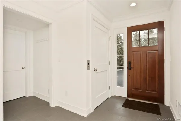 $8,950 | 50 Oak Street, New Canaan, CT 06840