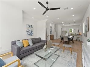 4808 Cochran Street Houston, TX 77009 - Photo 4 of 17 Spacious,open Living area