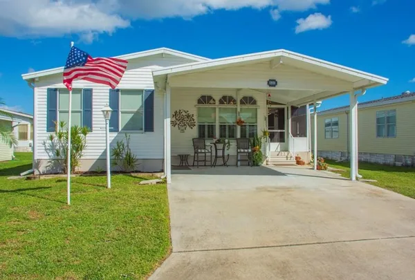 $2,000 | 830 Lychee Drive, Barefoot Bay, FL 32976