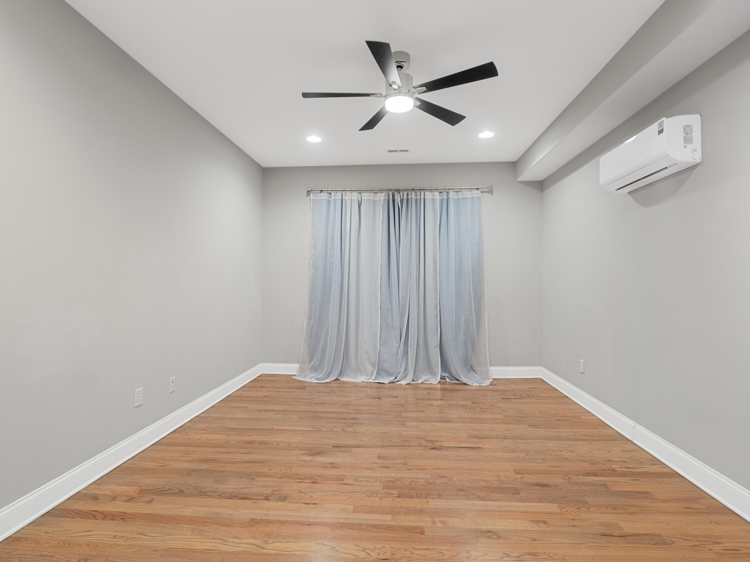 1404 Hamilton Avenue Chattanooga, TN 37405 - Photo 21 of 42 20260225-183234-20260225-183234-P2250070