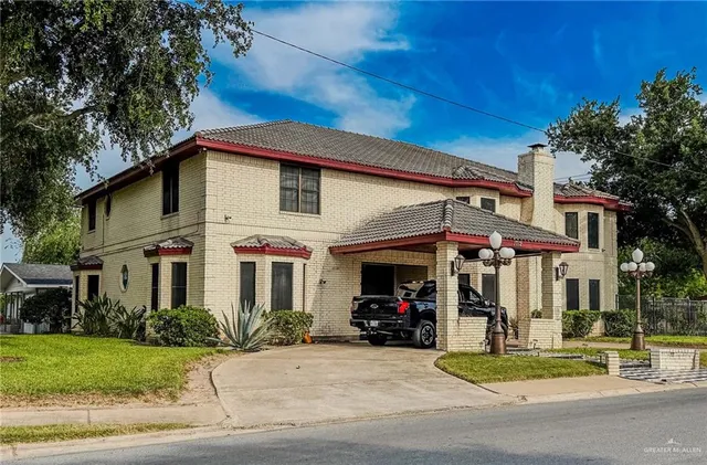 $519,500 | 1712 North 1st Street, McAllen, TX 78501