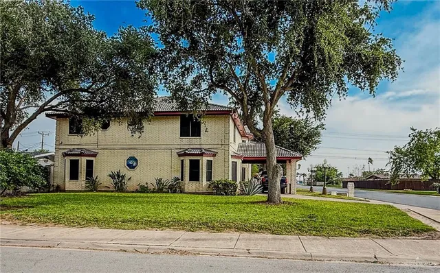 $519,500 | 1712 North 1st Street, McAllen, TX 78501