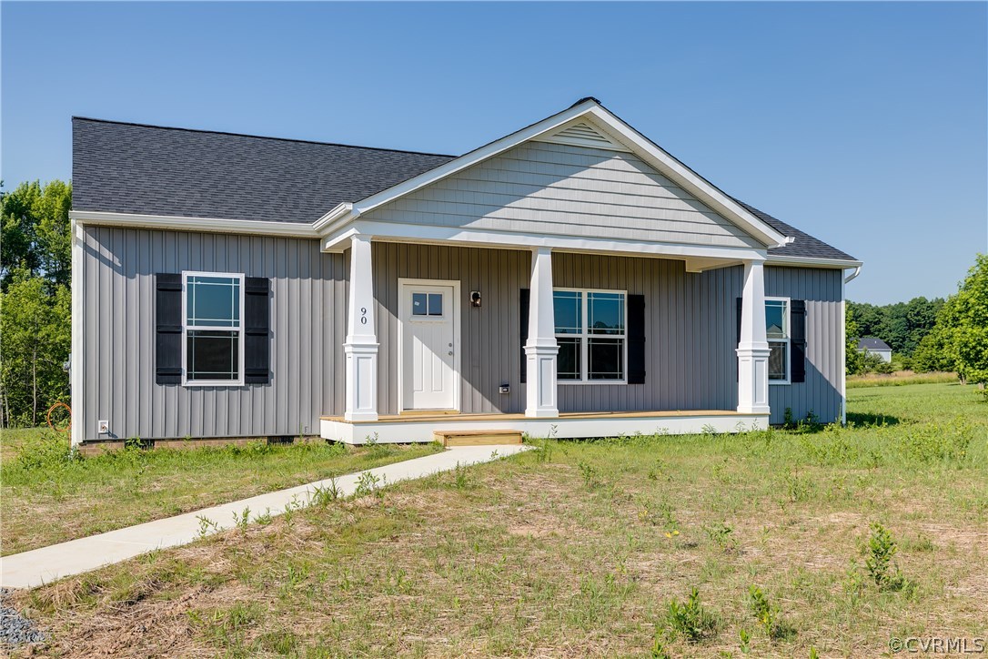 90 Hickory Ridge Circle Mineral, VA 23117 - Photo 1 of 23 a front view of a house with a yard