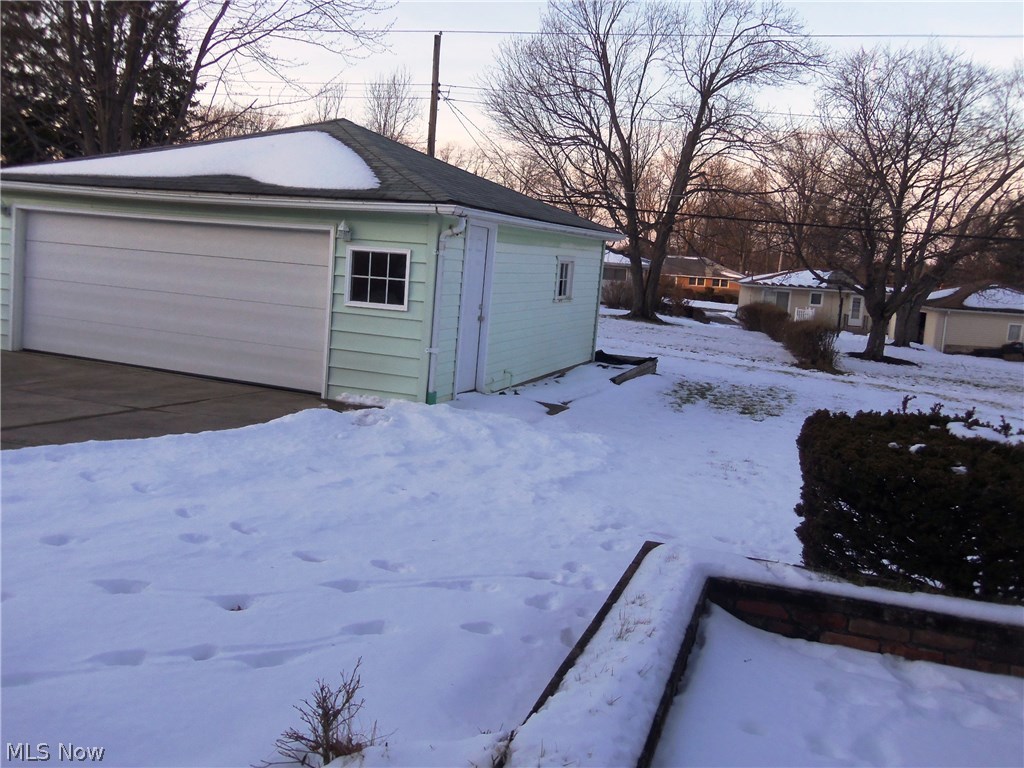 2760 Dentzler Road Parma, OH 44134 - Photo 25 of 35