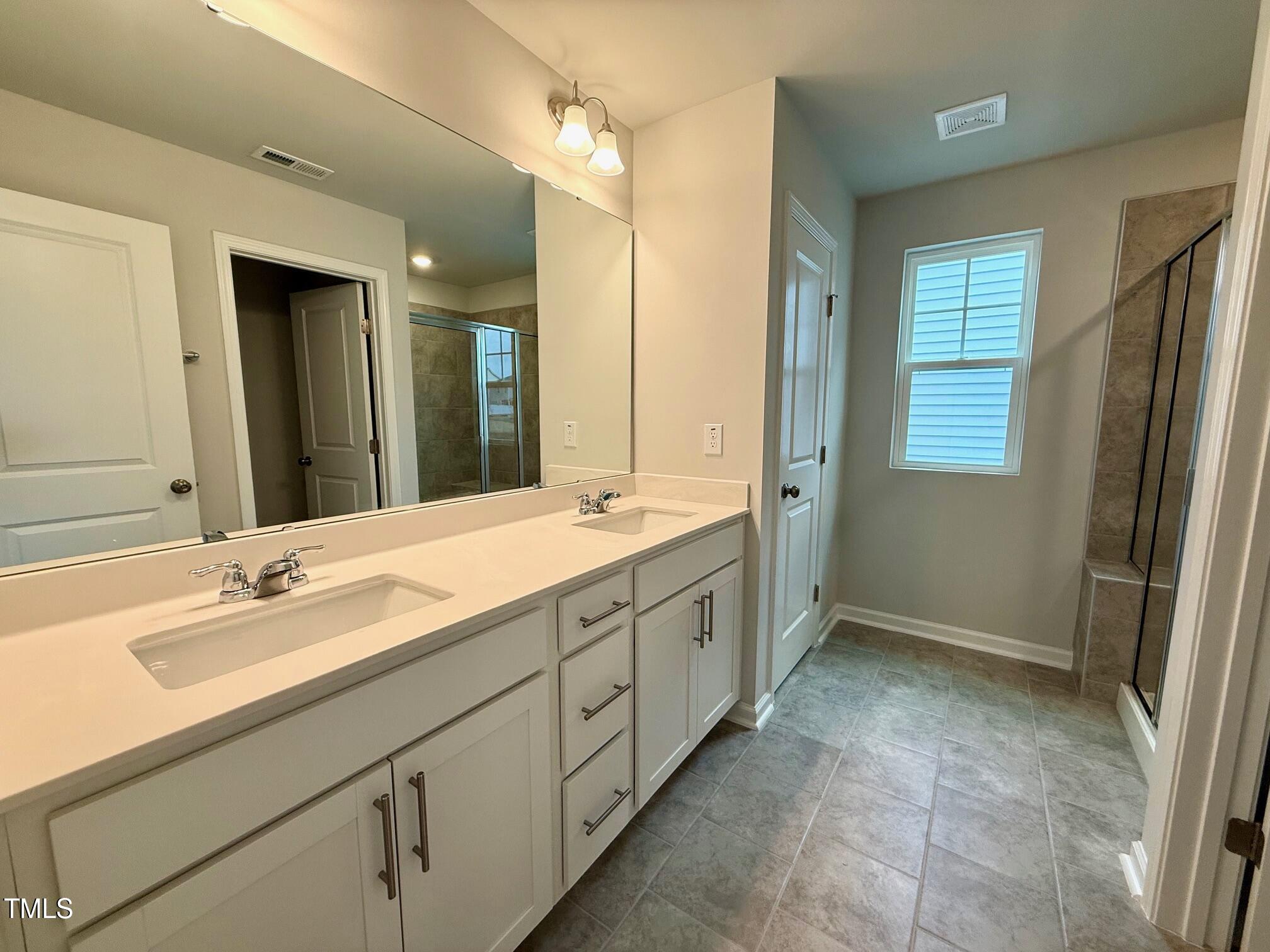 508 Hanover Shore Lane Raleigh, NC 27610 - Photo 20 of 31 IMG_5061