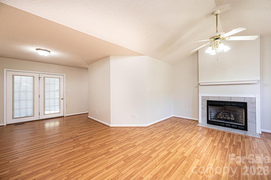 2000 Summerfield Circle Conover, NC 28613 - Photo 3 of 30