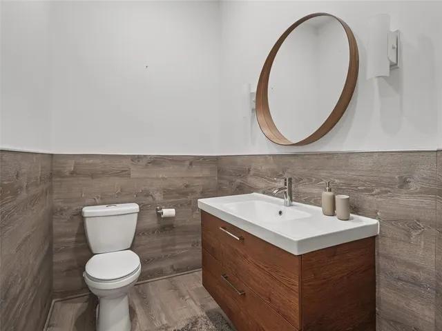 a view of a car park in front of house