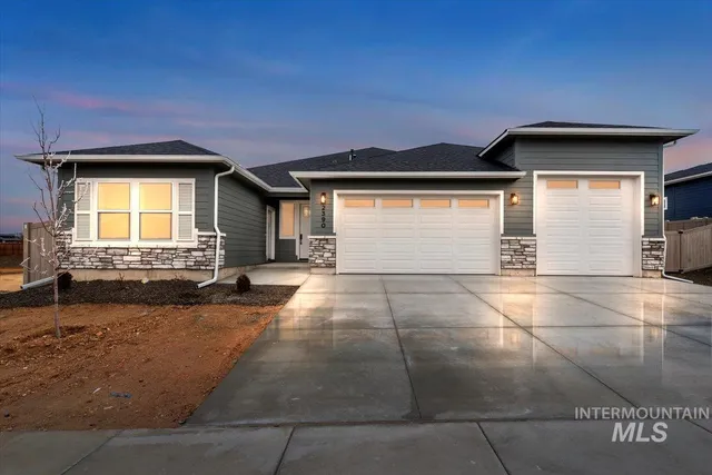 $659,900 | 2390 South Hurd Avenue, Nampa, ID 83686