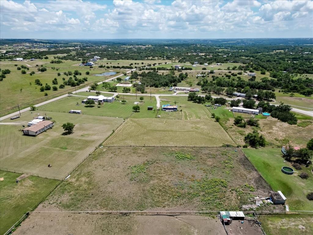 108 Lelon Lane Springtown, TX 76082 - Photo 5 of 20