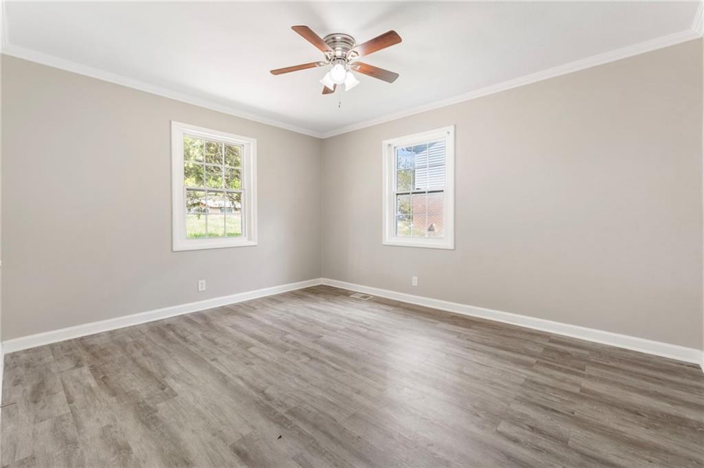 952 Star Court Northwest Lilburn, GA 30047 - Photo 12 of 38