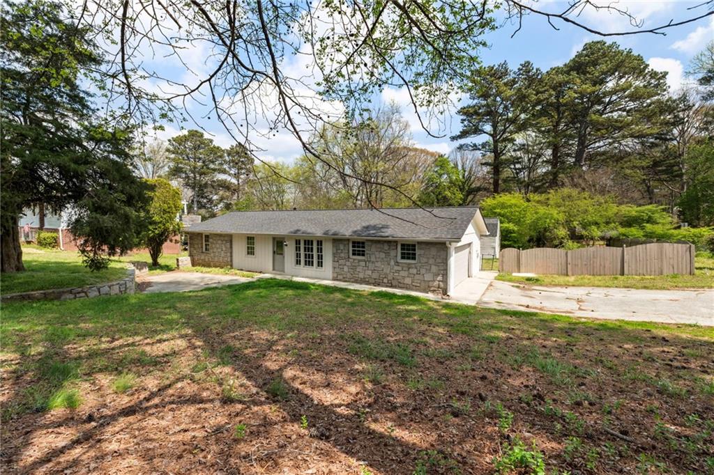 952 Star Court Northwest Lilburn, GA 30047 - Photo 32 of 38