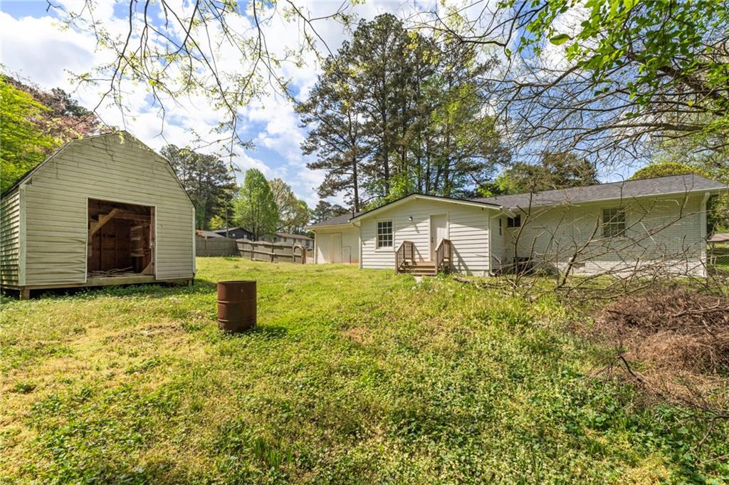 952 Star Court Northwest Lilburn, GA 30047 - Photo 33 of 38
