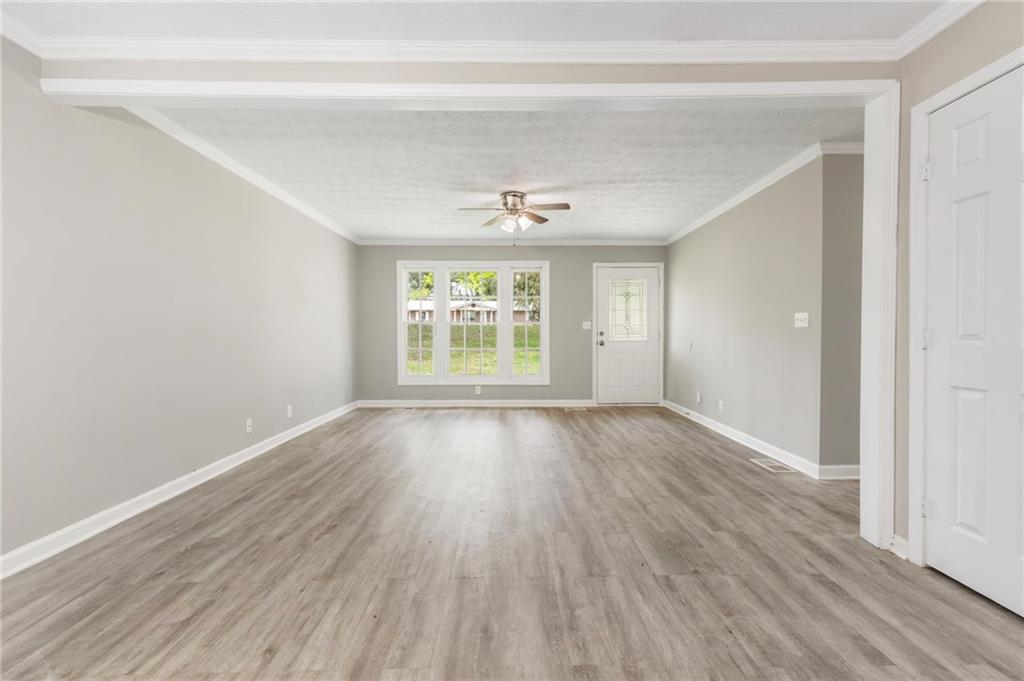 952 Star Court Northwest Lilburn, GA 30047 - Photo 7 of 38