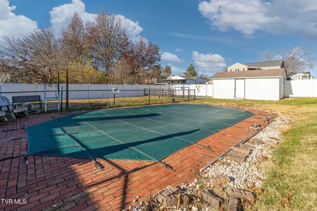 $399,999 | 101 Queen Street, Bristol, TN 37620