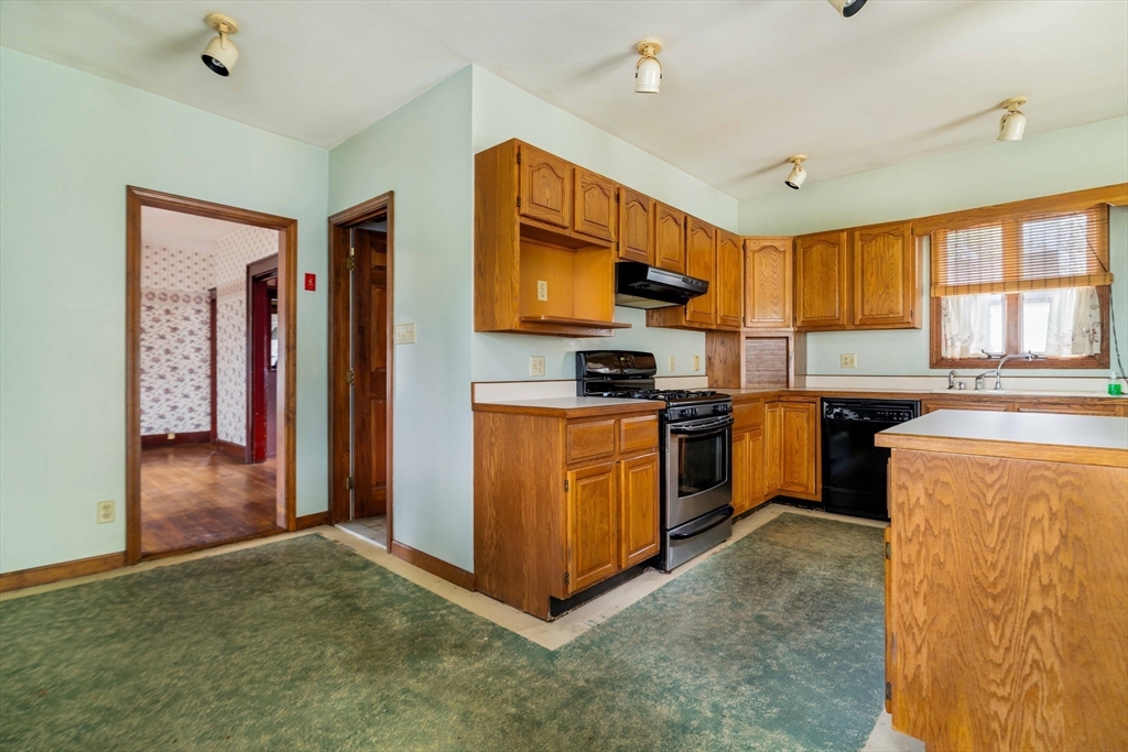 5 Washington Street Stoneham, MA 02180 - Photo 15 of 26