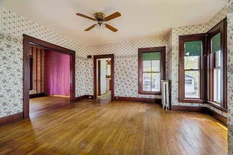 $579,900 | 5 Washington Street, Stoneham, MA 02180