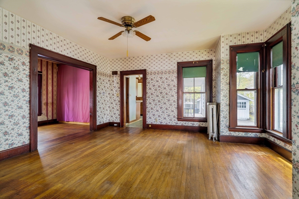 5 Washington Street Stoneham, MA 02180 - Photo 6 of 26