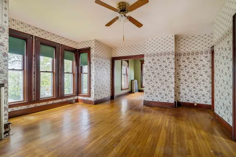 $579,900 | 5 Washington Street, Stoneham, MA 02180