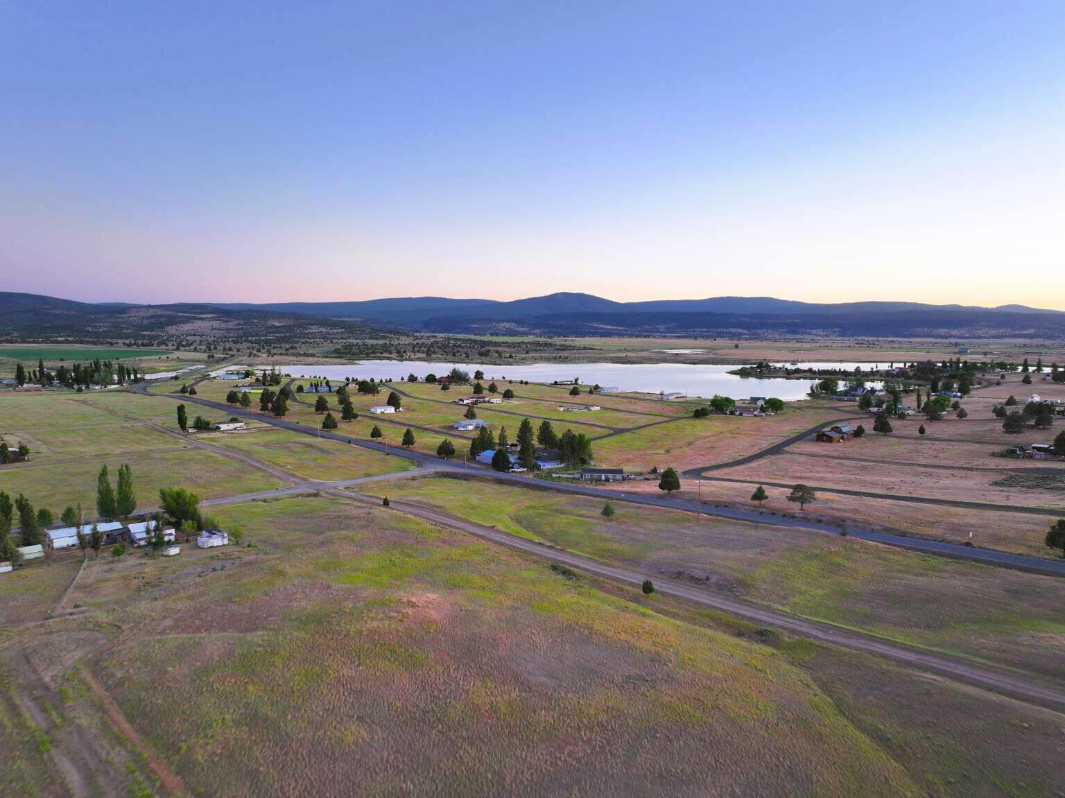 202 Starpine Road Alturas, CA 96101 - Photo 7 of 13 a view of an ocean with city view