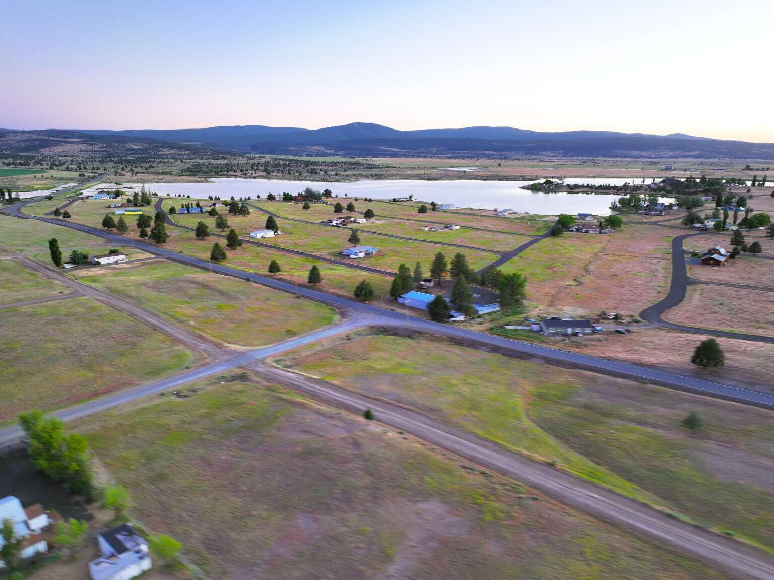 202 Starpine Road Alturas, CA 96101 - Photo 8 of 13 a view of a city with an ocean
