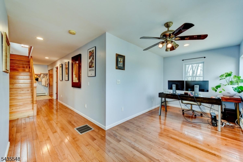 11 Mt Crest Road Oak Ridge, NJ 07438 - Photo 15 of 36