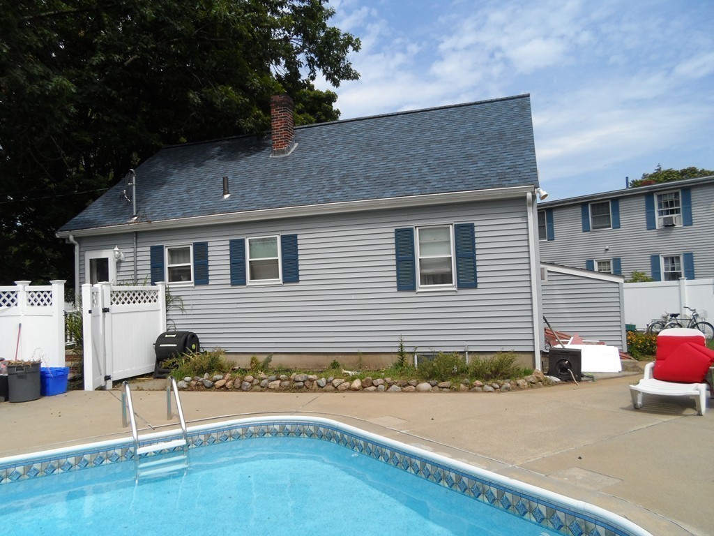 8 Violet Road Peabody, MA 01960 - Photo 4 of 18 Gallery Image 4