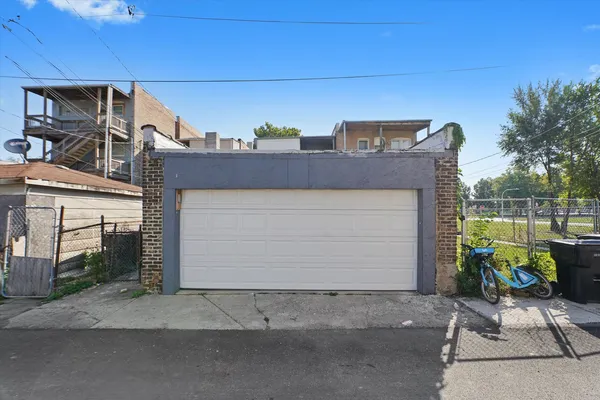 $295,000 | 1116 South Independence Boulevard, Chicago, IL 60624