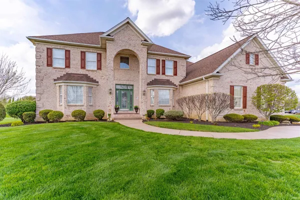 $1,775,000 | 5622 Victoria Bluffs Drive, Newburgh, IN 47630