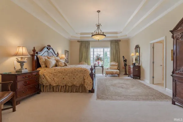 $1,775,000 | 5622 Victoria Bluffs Drive, Newburgh, IN 47630