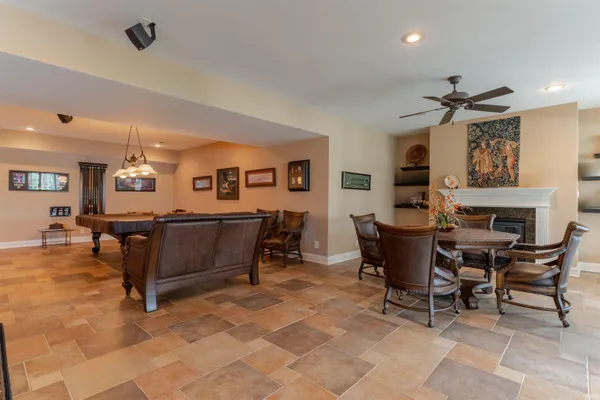 $1,775,000 | 5622 Victoria Bluffs Drive, Newburgh, IN 47630