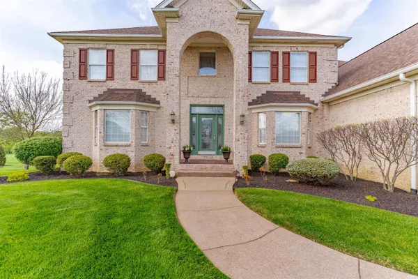 $1,775,000 | 5622 Victoria Bluffs Drive, Newburgh, IN 47630