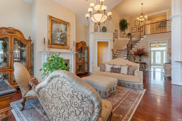 $1,775,000 | 5622 Victoria Bluffs Drive, Newburgh, IN 47630