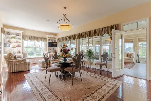 $1,775,000 | 5622 Victoria Bluffs Drive, Newburgh, IN 47630