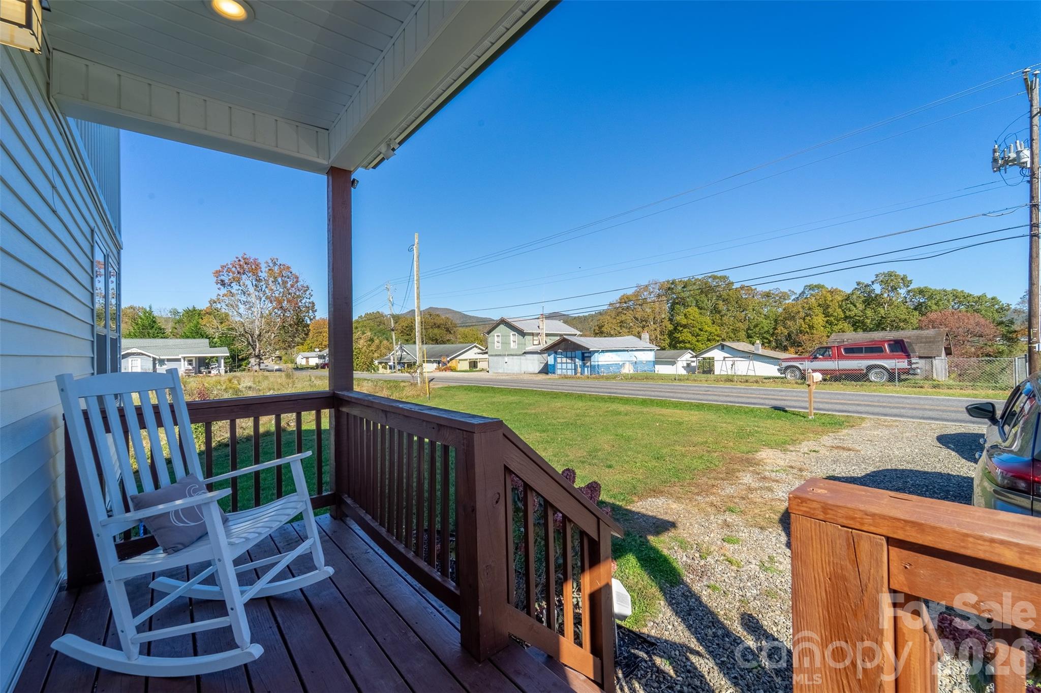 955 North Canton Road Canton, NC 28716 - Photo 3 of 48